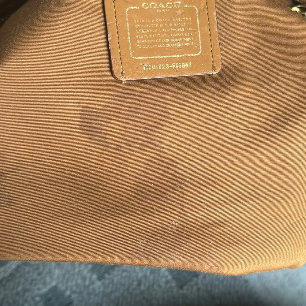 Coach City Zip Tote - Picture 6 of 14